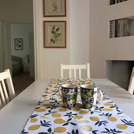 公寓 Cadorna Attico San Benedetto 卡利亚里
